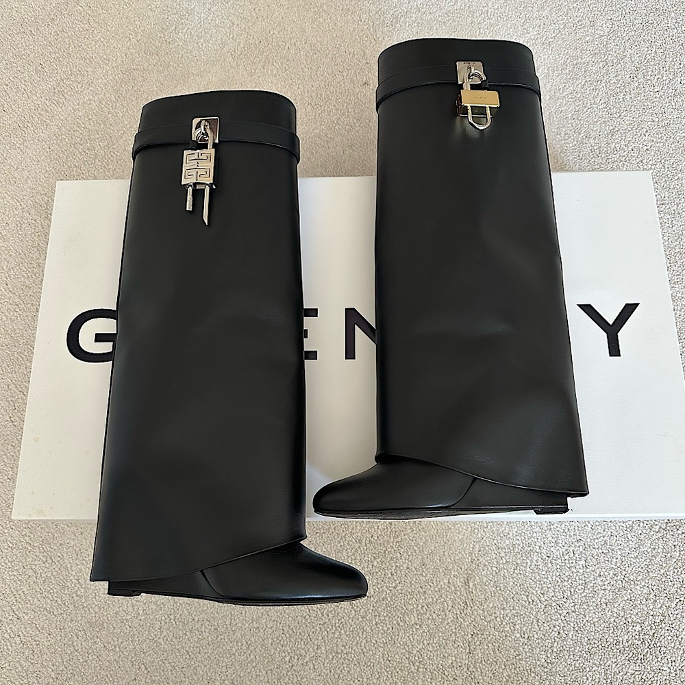 COPY - GIVENCHY SHARK LOCK PANT BOOTS IN LEATHER